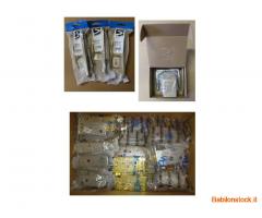 Stock Maniglie per porte e finestre in ottone , 2300 pezzi